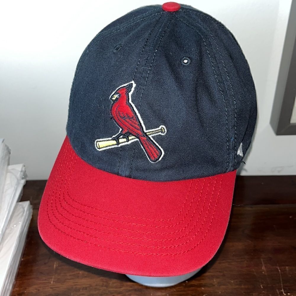 Vintage St Louis Cardinals recycled plastic bottles made this baseball cap hat